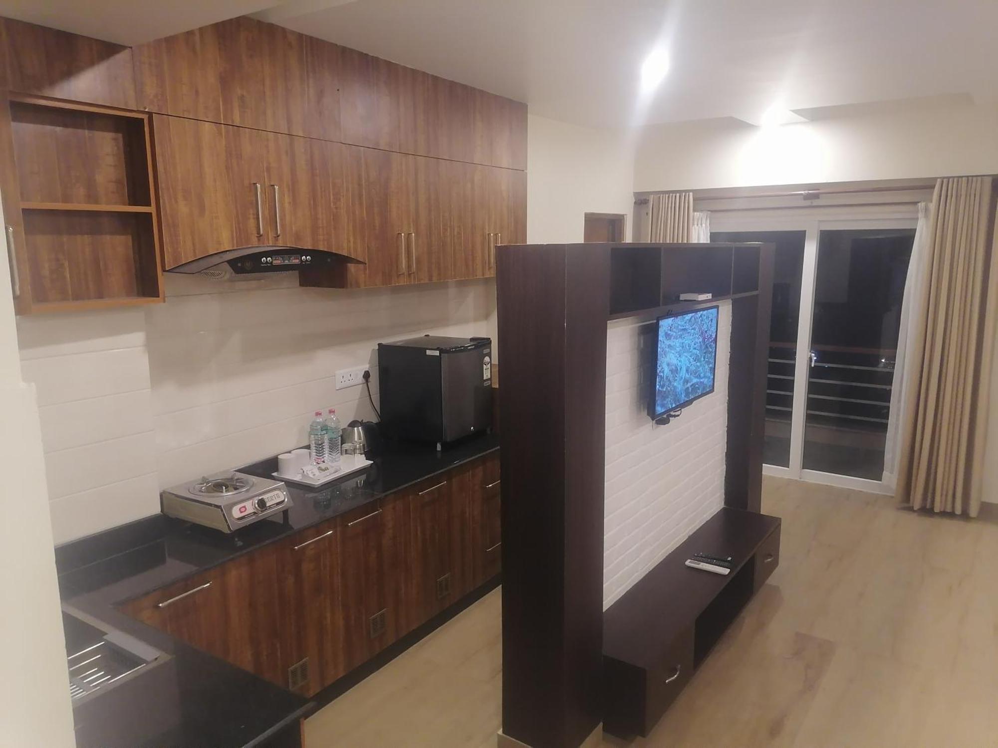 Urban Boutique Hotel Pokhara Bagian luar foto