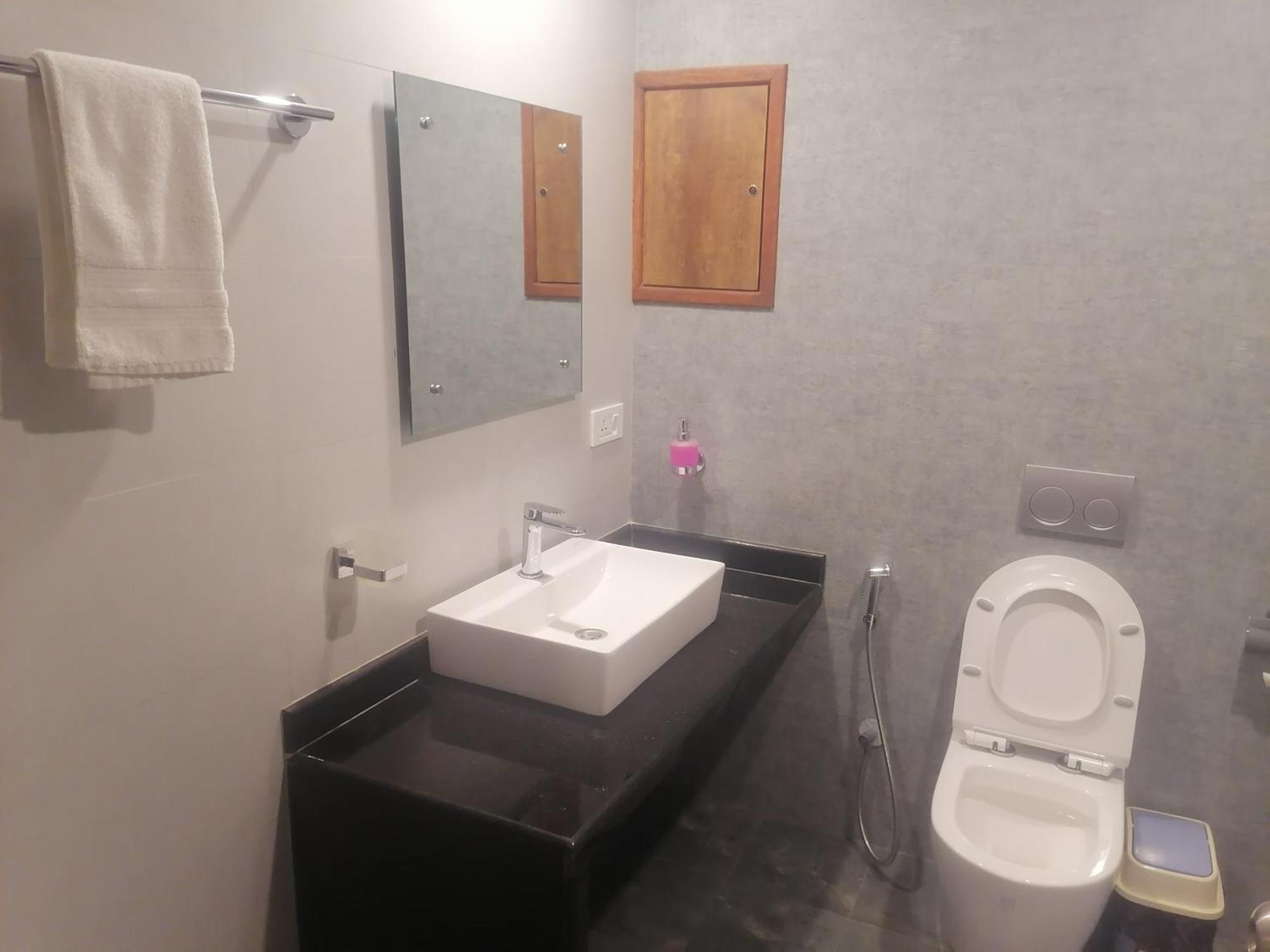 Urban Boutique Hotel Pokhara Bagian luar foto